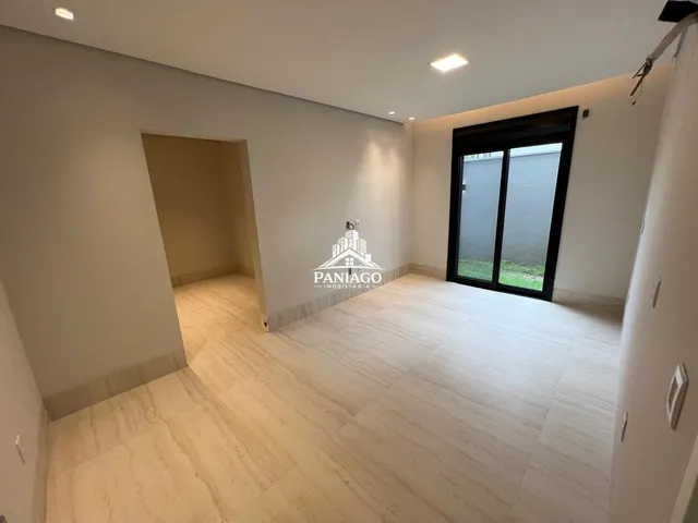 Imagem 16: Casa com 5 Quartos, 4 Suítes e Piscina À Venda no Villa Jardim