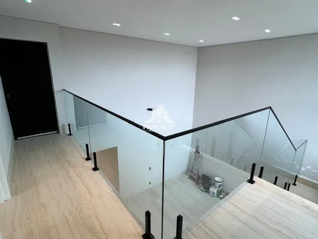 Imagem 12: Casa com 5 Quartos, 4 Suítes e Piscina À Venda no Villa Jardim