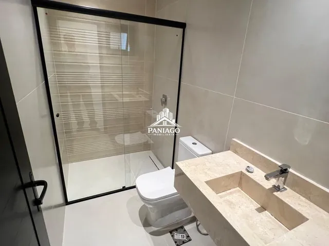 Imagem 13: Casa com 5 Quartos, 4 Suítes e Piscina À Venda no Villa Jardim