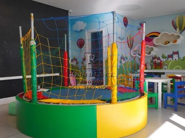 Imagem 9: Apartamento com 2 Quartos e Suíte em São João, Porto Alegre - 102M² com Vaga