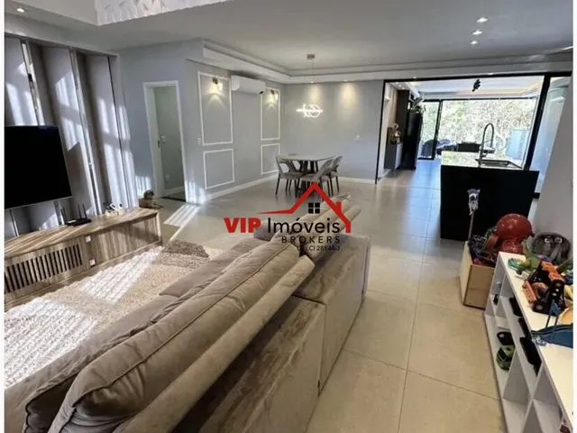 Imagem 7: Casa com 3 Suítes e 7 Vagas no Medeiros