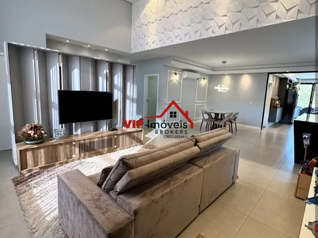 Imagem 2: Casa com 3 Suítes e 7 Vagas no Medeiros