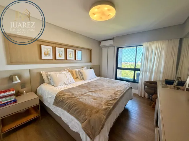 Imagem 2: Oportunidade no Residencial São Lázaro com 3 Suítes, Vista Panorâmica para o Mar e Finamente Decorado