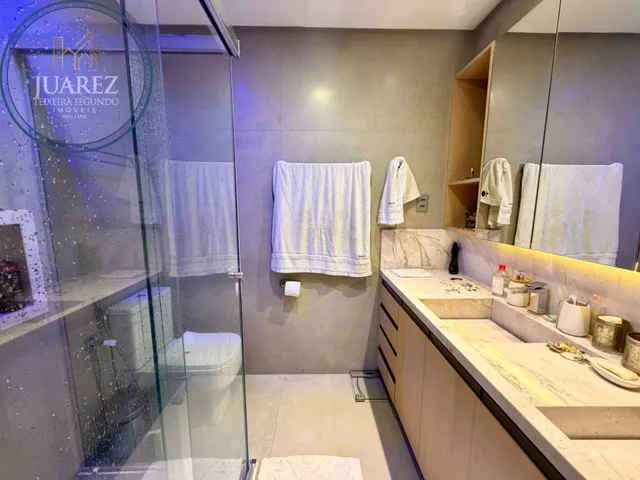 Imagem 4: Oportunidade no Residencial São Lázaro com 3 Suítes, Vista Panorâmica para o Mar e Finamente Decorado
