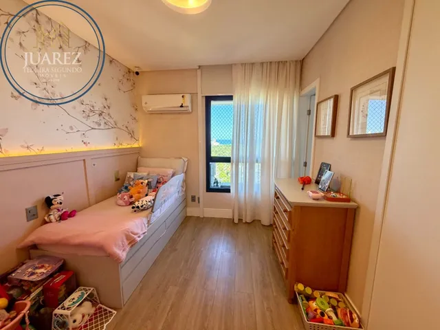 Imagem 7: Oportunidade no Residencial São Lázaro com 3 Suítes, Vista Panorâmica para o Mar e Finamente Decorado