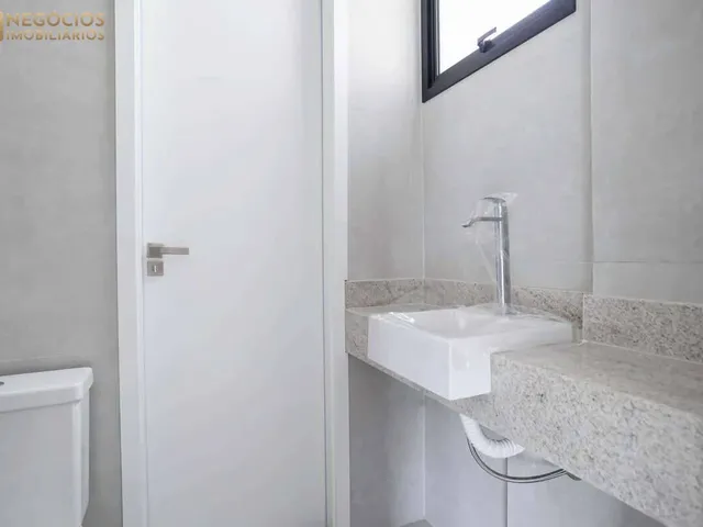 Imagem 2: Apartamento À Venda em Belo Horizonte, Santo Antônio, com 2 Quartos, 66M²