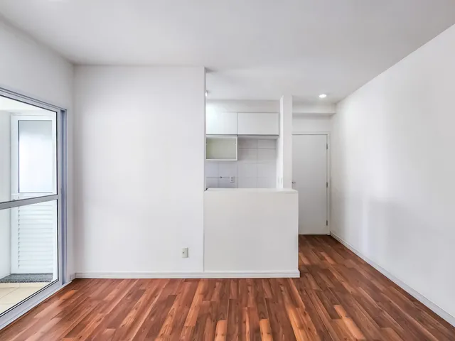 Imagem 2: Apartamento para Venda em santa Maria com 3 Quartos, Sendo 1 Suíte, 65M²