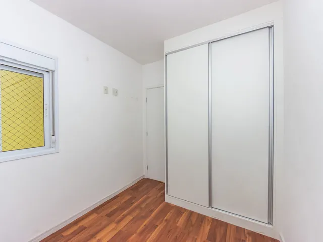 Imagem 6: Apartamento para Venda em santa Maria com 3 Quartos, Sendo 1 Suíte, 65M²