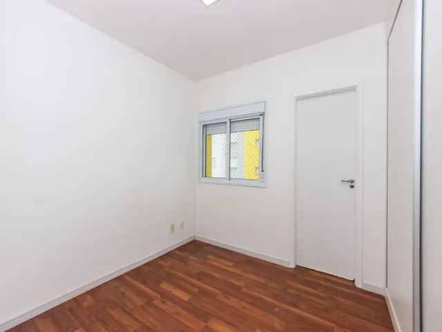Imagem 7: Apartamento para Venda em santa Maria com 3 Quartos, Sendo 1 Suíte, 65M²
