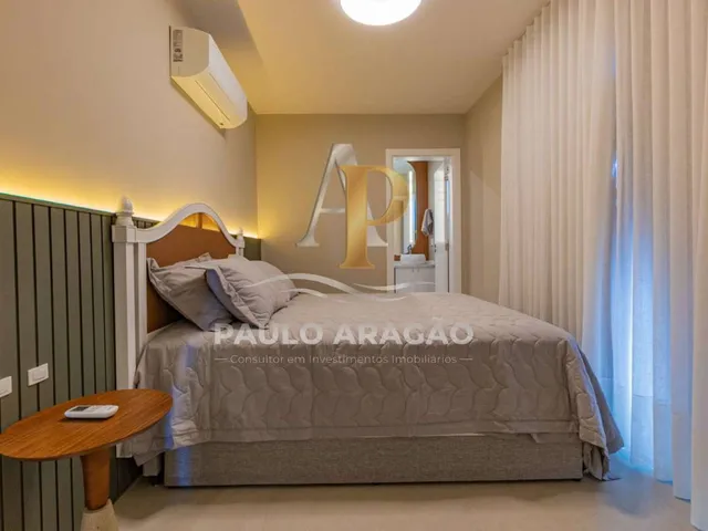 Imagem 12: Casa Pé na Areia À Venda em Bombinhas, Bombas, com 4 Quartos, 180M²