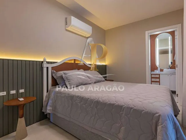 Imagem 13: Casa Pé na Areia À Venda em Bombinhas, Bombas, com 4 Quartos, 180M²