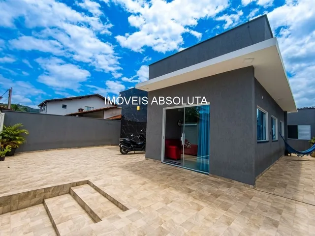 Imagem: Casa com Piscina e Cascata a 50 M do Mar