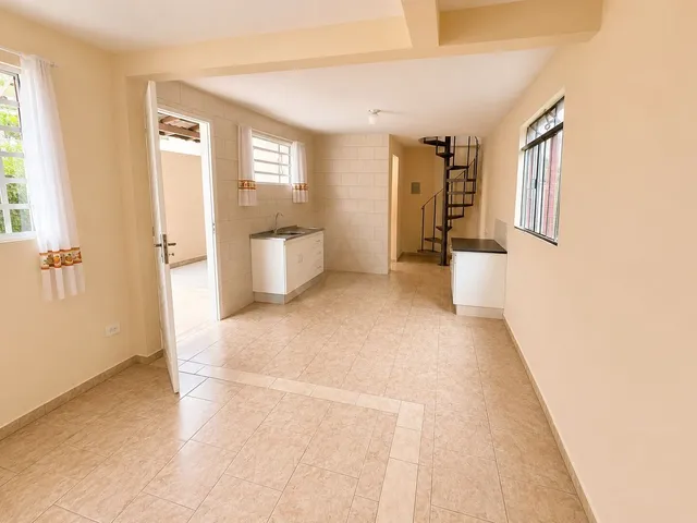 Imagem 4: Ampla Casa À Venda na Vila Vista Alegre - Campo Largo/Pr