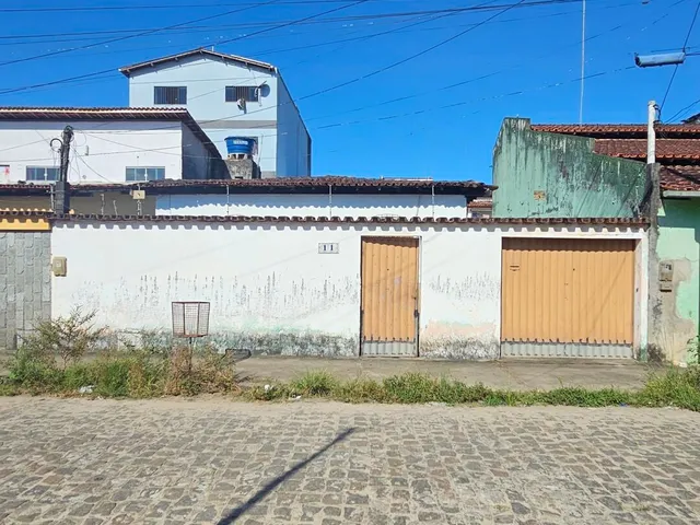 Imagem: Casa À Venda com Terreno de 200M²
