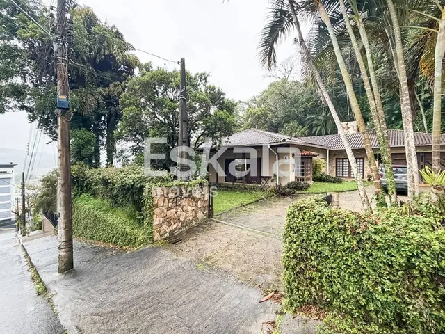 Imagem: Casa Semimobiliada com 937M² de Terreno