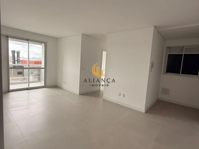 Imagem: Apartamento com Suíte e Sacada no Bairro