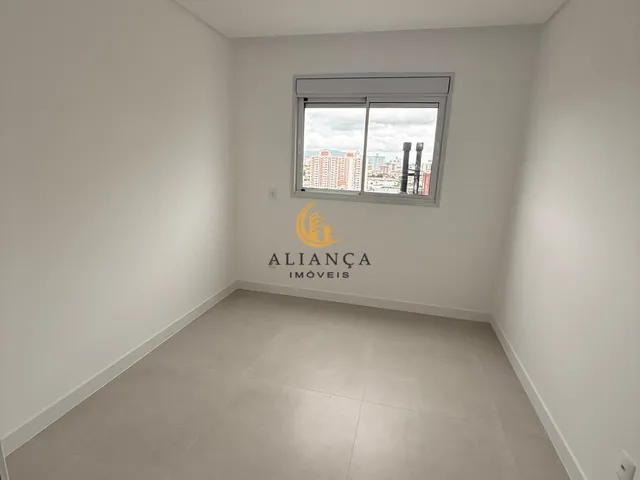 Imagem 15: Apartamento com Suíte e Sacada no Bairro Floresta