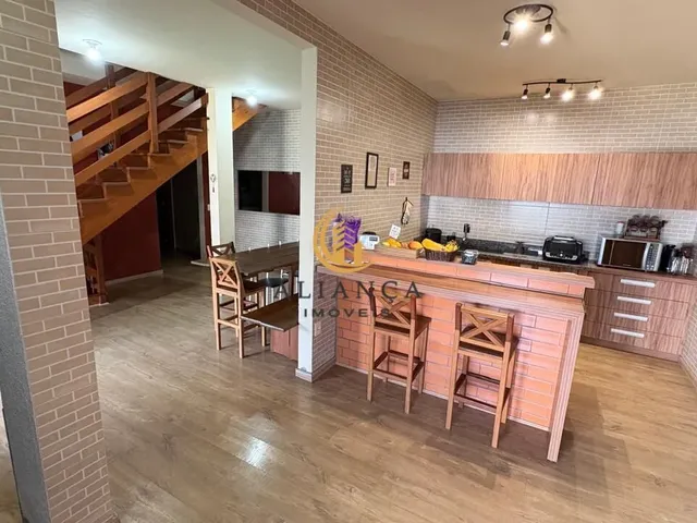 Imagem 2: Casa com 2 Dormitórios e Suíte no Nova Palhoça