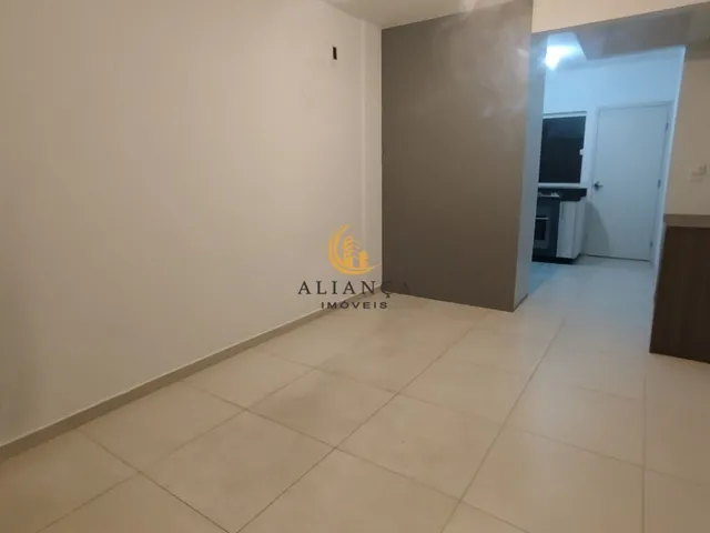 Imagem 6: Sobrado com 2 Dormitórios e Quintal em Potecas
