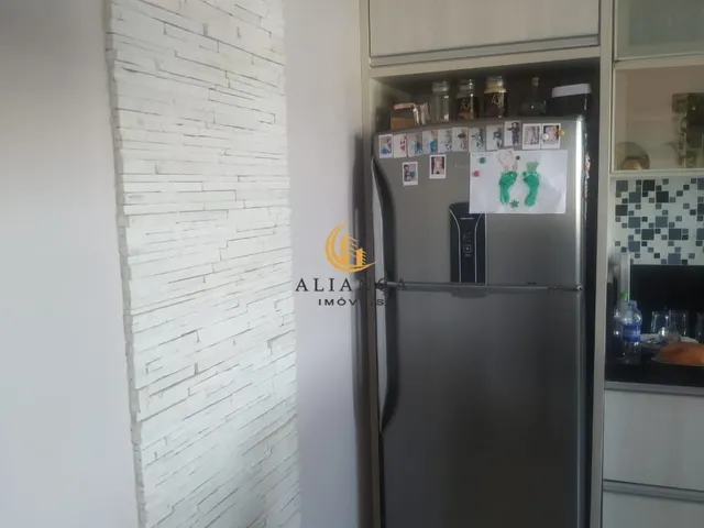 Imagem 2: Apartamento com Sacada e Churrasqueira em Areias