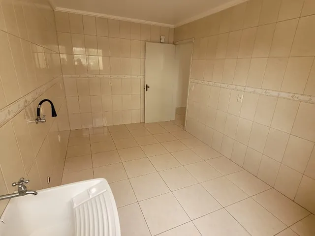 Imagem 5: Aluga-Se Apto 2 Quartos, Churrasqueira, Sacada e Garagem Próximo a Ufsm