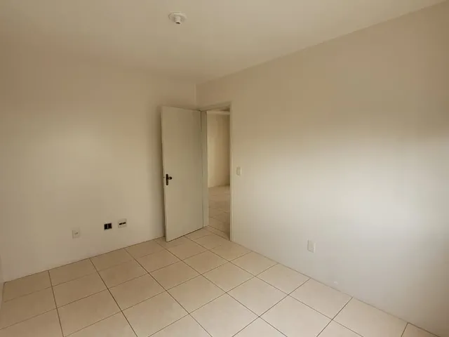 Imagem 8: Aluga-Se Apto 2 Quartos, Churrasqueira, Sacada e Garagem Próximo a Ufsm