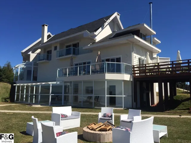 Imagem: Casa Residencial em Campos do Jordão