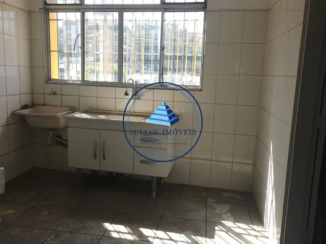 Imagem 16: Galpão para Aluguel em Vila Romanópolis, Ferraz de Vasconcelos, São Paulo - Amplo Espaço com 9 Banheiros
