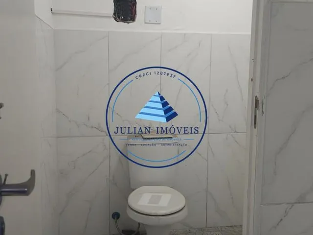 Imagem 10: Galpão para Aluguel em Vila Romanópolis, Ferraz de Vasconcelos, São Paulo - Amplo Espaço com 9 Banheiros