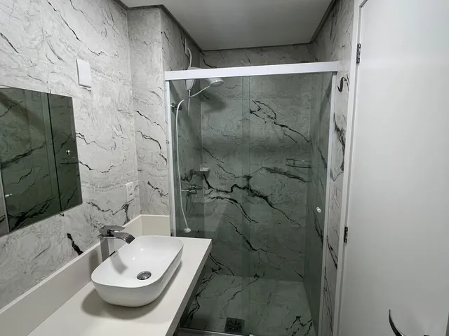 Imagem 4: Apartamento Mobiliado com 3 Dormitórios e 2 Vagas no Centro