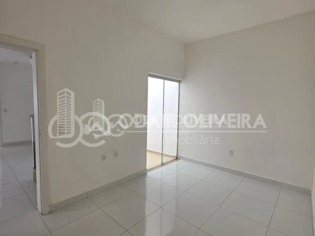 Imagem 15: Casa de Esquina com 3 Quartos, Suíte e Garagem para 2 Carros