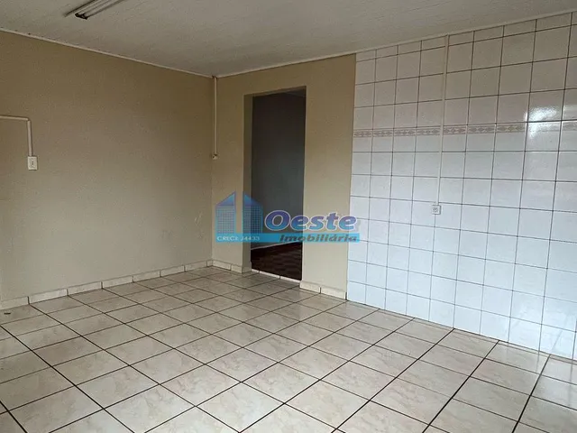 Imagem 2: Casa com 3 Dormitórios para Locação, Floresta, Cascavel - Pr