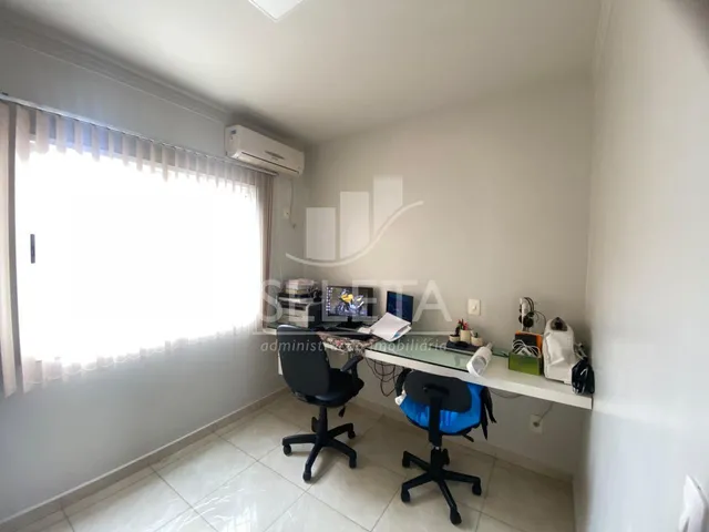 Imagem 7: Sobrado com 3 Dormitorios Sendo 1 Suite À Venda, Região do Lago 1, Cascavel - Pr