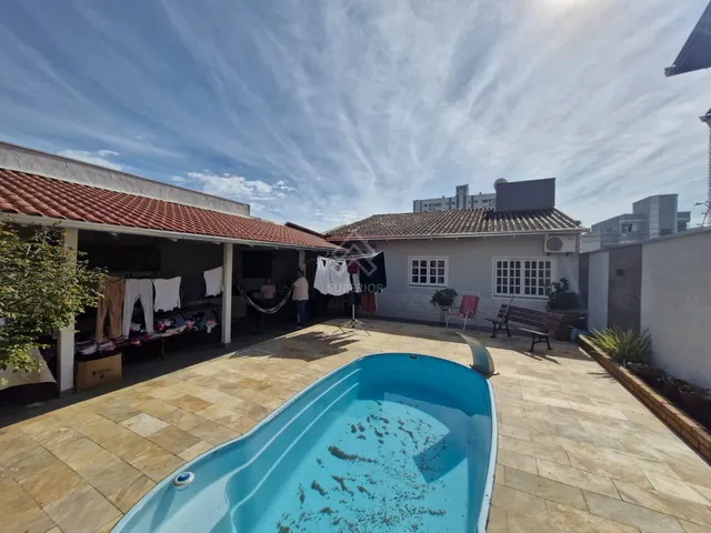 Imagem 14: Casa com Piscina e 3 Dormitórios no São Vicente