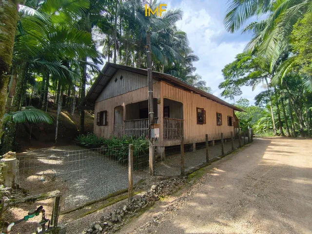 Imagem: Casa com 3 Dormitórios À Venda em Rodeio/Sc