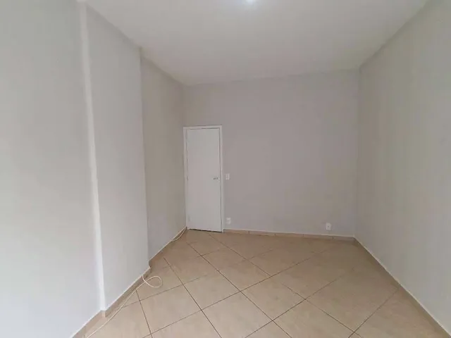Imagem 2: Apartamento para Alugar em Rio de Janeiro, Copacabana, com 1 Quarto, 38M²