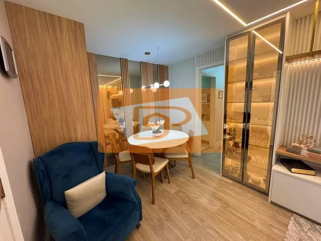 Imagem 2: Apartamento com 3 Quartos À Venda no Centro da Cidade