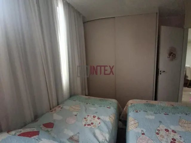 Imagem 2: Apartamento À Venda no Centro de Niterói, Rio de Janeiro - 3 Quartos, Suíte, Varanda, Condomínio Completo