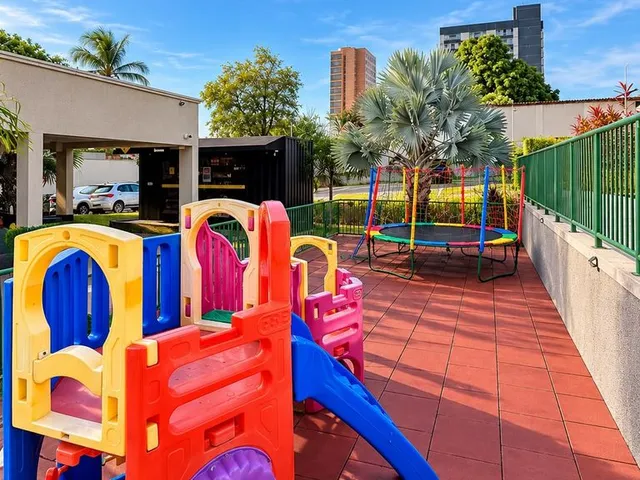 Imagem 15: Vende-Se Apartamento no 6º Andar no Cond. Torres dos Holandeses - 2 Quartos