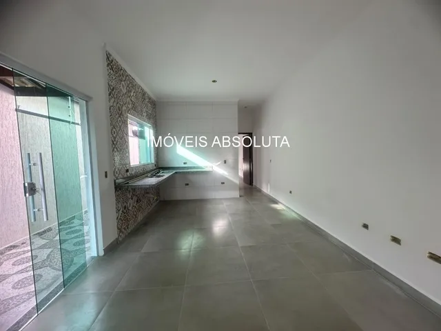 Imagem 2: Casa com Dois Dormitórios À 100 Metros Até a Praia
