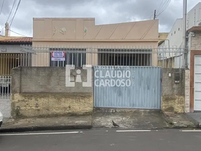 Imagem: Vendo Casa com 04 Dormitórios no Centro