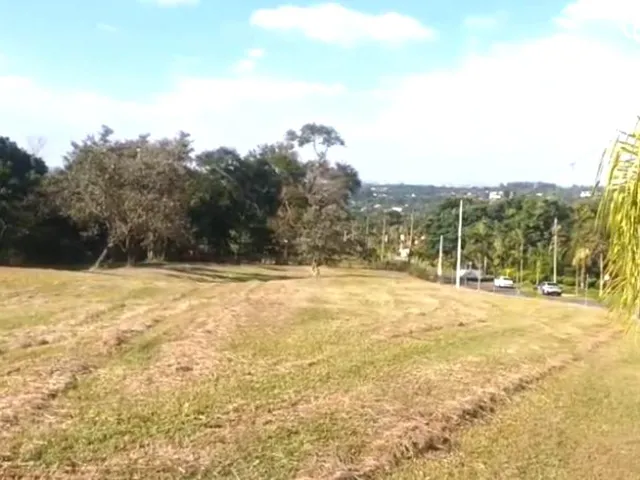 Imagem: Terreno 3.200M2 - Fundo com Mata Nativa