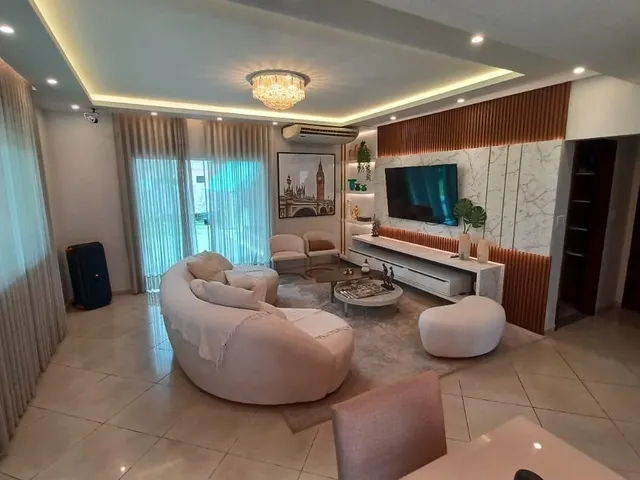 Imagem 16: Casa de 2 Pavimentos com 4 Suítes no Condomínio Greenville 2! Área de 342M². 03 Vagas de Garagem. Nascente