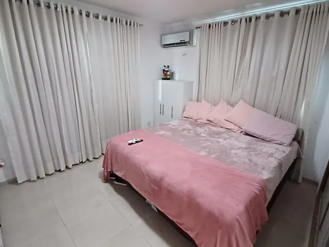 Imagem 6: Casa de 2 Pavimentos com 4 Suítes no Condomínio Greenville 2! Área de 342M². 03 Vagas de Garagem. Nascente