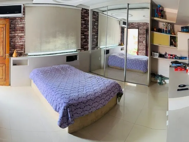 Imagem 8: Casa de 2 Pavimentos com 4 Suítes no Condomínio Greenville 2! Área de 342M². 03 Vagas de Garagem. Nascente