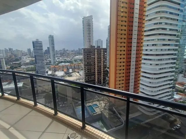 Imagem 2: Apartamento com 3 Suítes no Bairro do Umarizal. Área Privativa de 127M² - 14° Andar. 02 Vagas de Garagem. Nascente