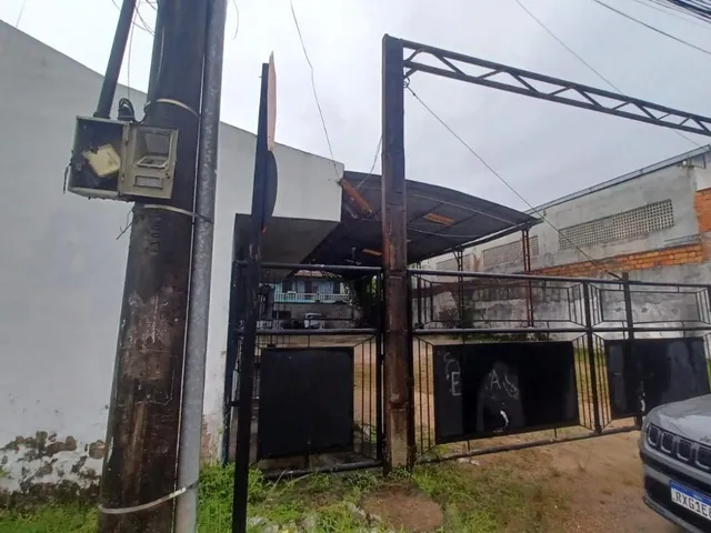 Imagem 16: Galpão Comercial com Imóvel Residencial nos Fundos - Área Total de 697M²