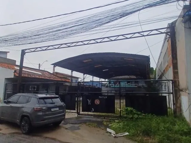 Imagem 5: Galpão Comercial com Imóvel Residencial nos Fundos - Área Total de 697M²