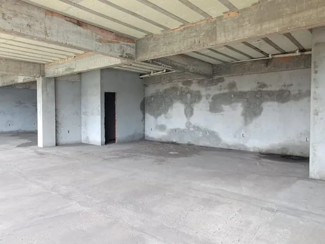 Imagem 3: Prédio Comercial Estratégico na Cidade Nova 6 com Alta Visibilidade e Estacionamento Exclusivo