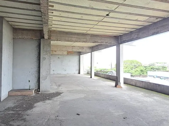 Imagem 11: Prédio Comercial Estratégico na Cidade Nova 6 com Alta Visibilidade e Estacionamento Exclusivo